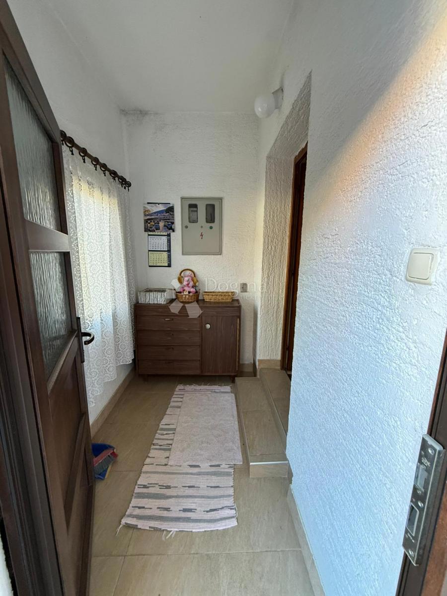 House For sale - LIČKO-SENJSKA GOSPIĆ