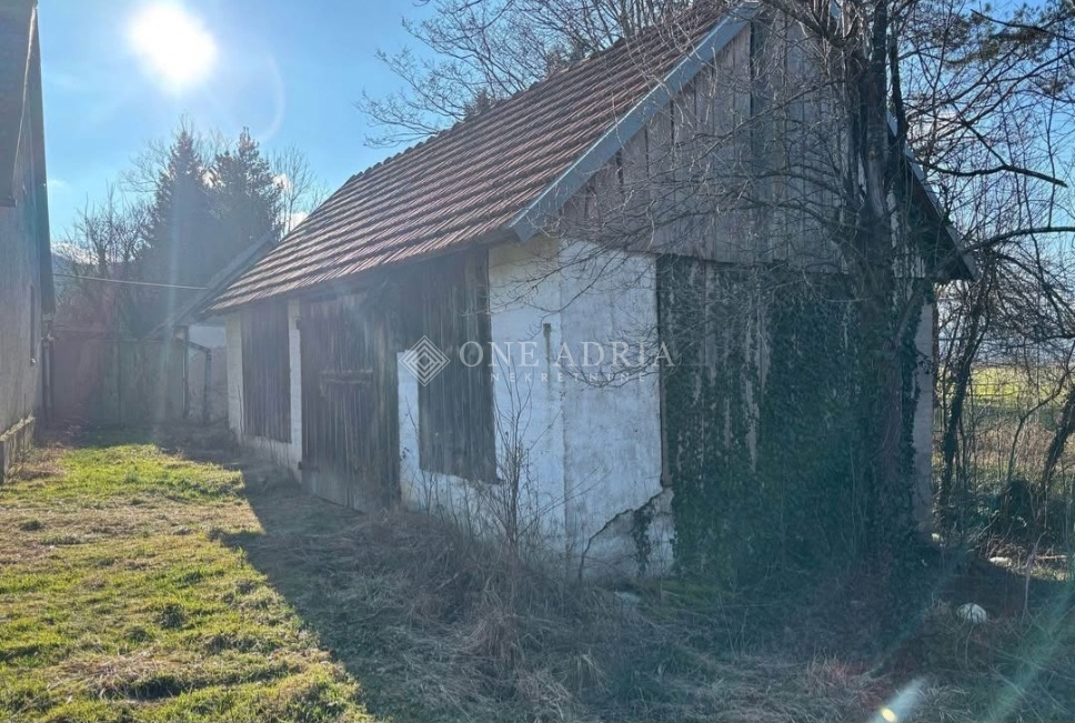 Casa In vendita - KARLOVAČKA PLAŠKI