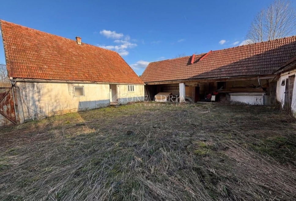 Casa In vendita - KARLOVAČKA PLAŠKI