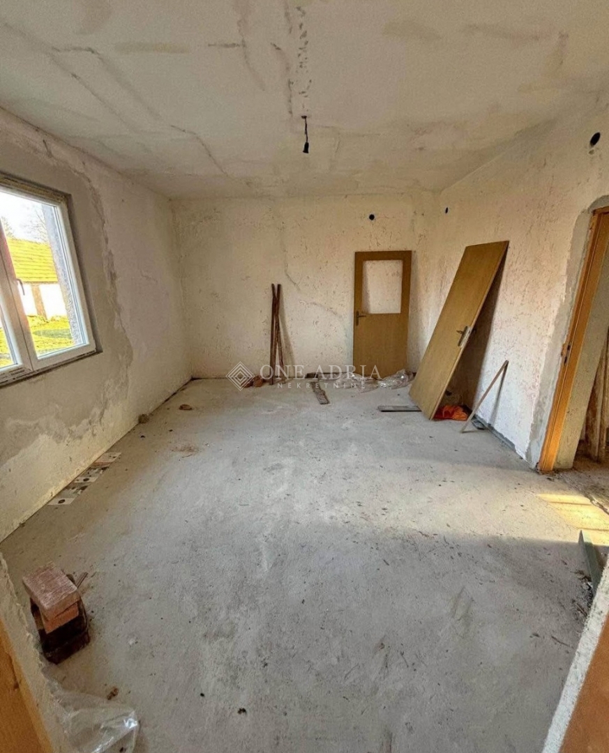 Casa In vendita - KARLOVAČKA PLAŠKI
