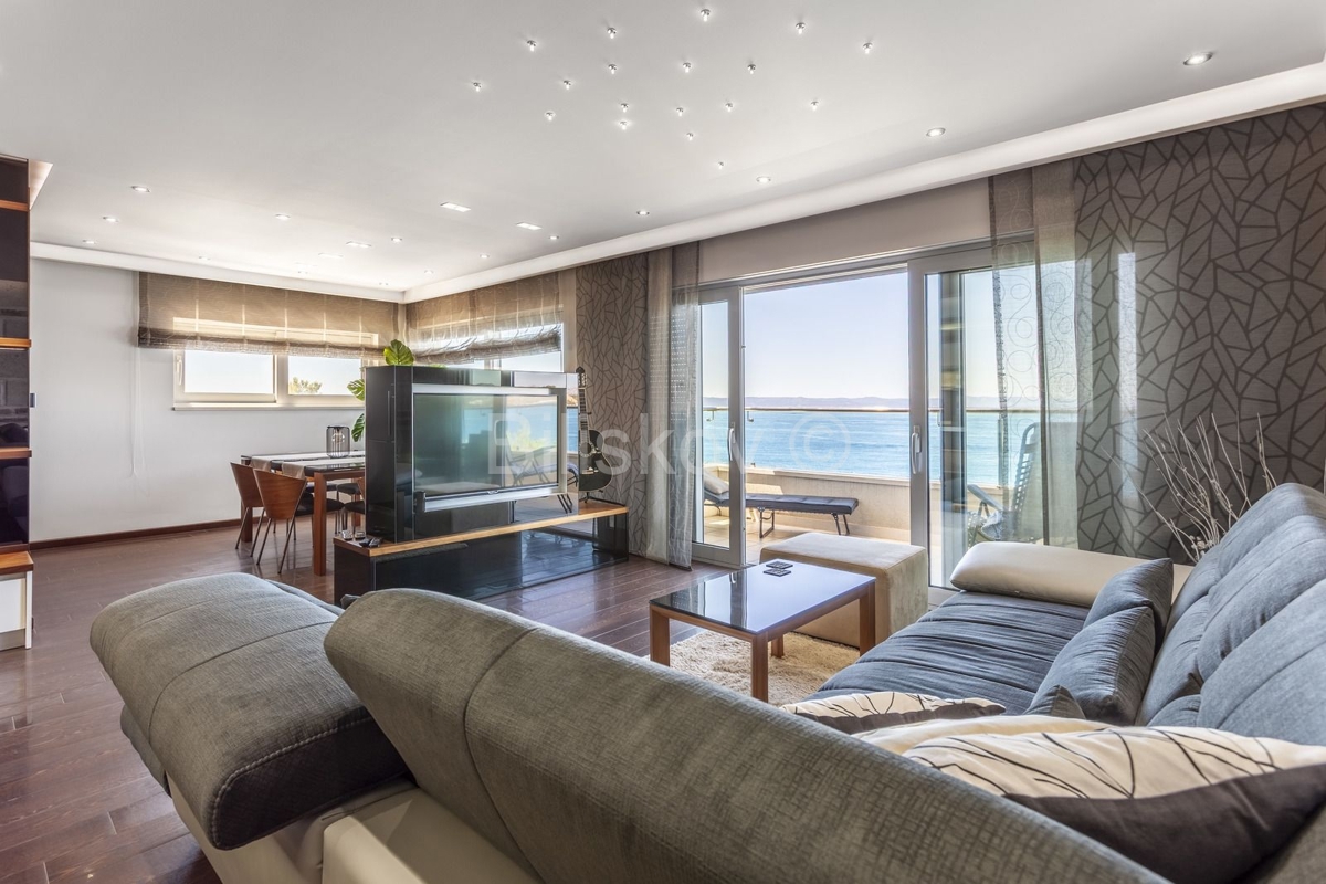Apartment Zu verkaufen - SPLITSKO-DALMATINSKA TUČEPI
