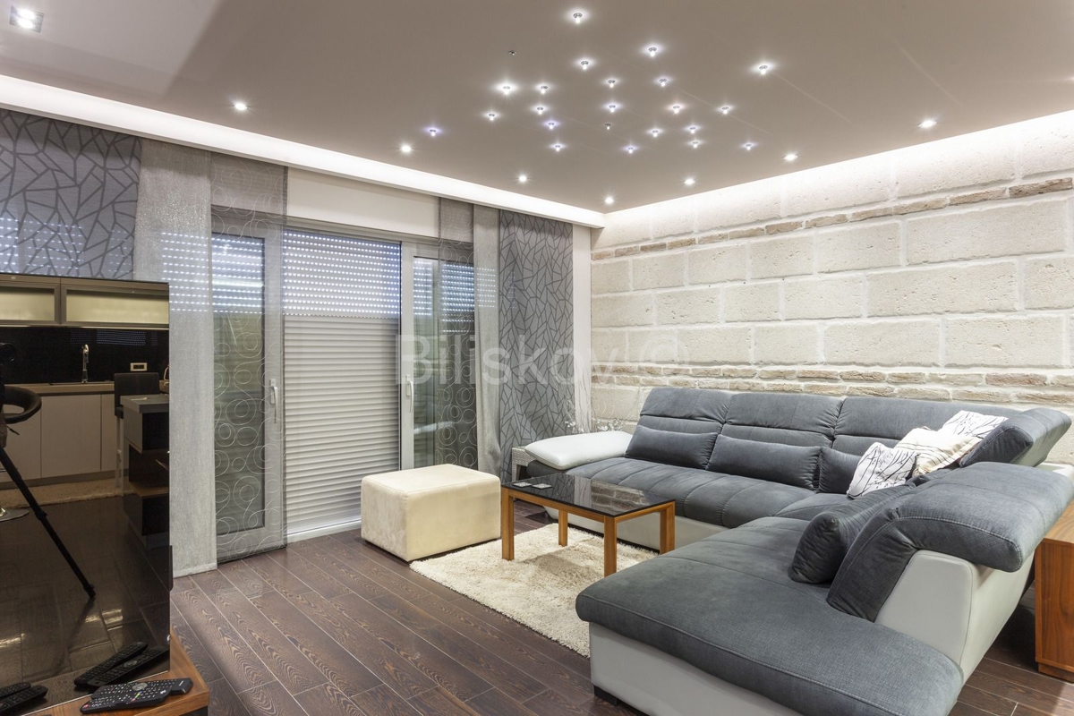 Apartment Zu verkaufen - SPLITSKO-DALMATINSKA TUČEPI