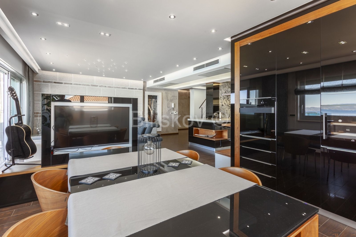 Apartment Zu verkaufen - SPLITSKO-DALMATINSKA TUČEPI