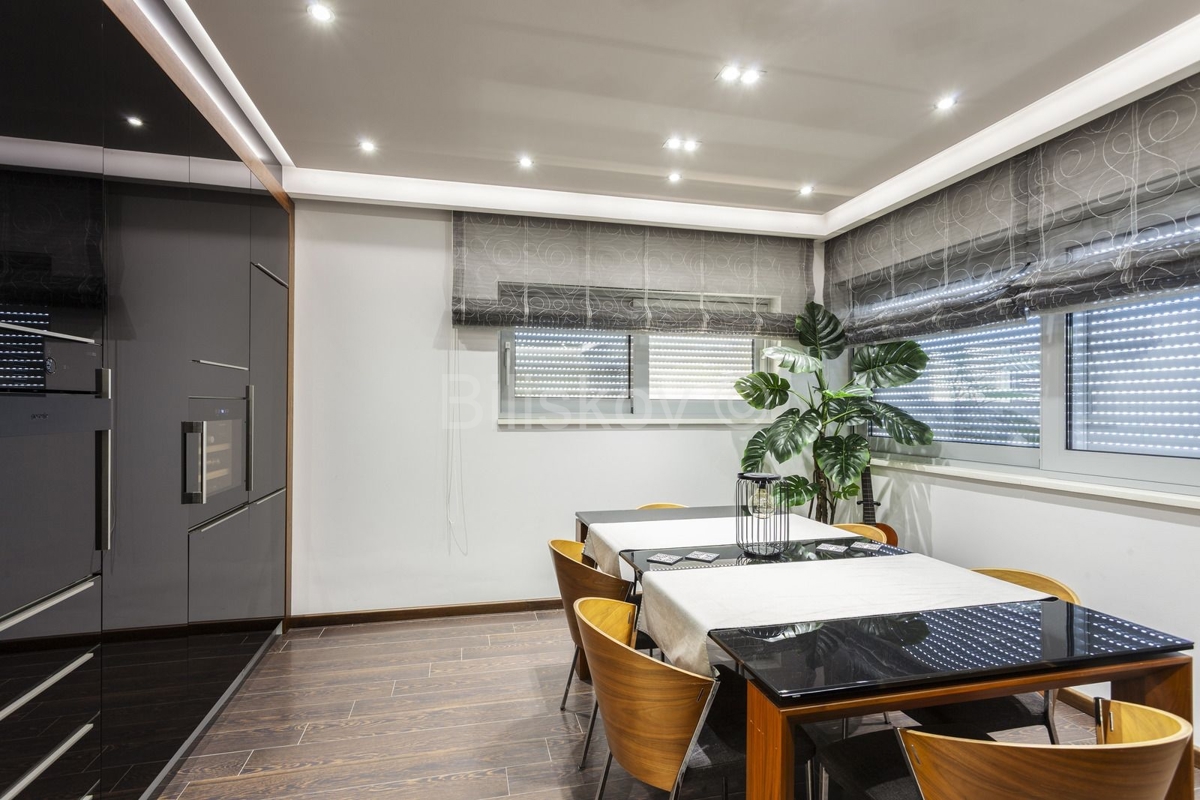 Apartment Zu verkaufen - SPLITSKO-DALMATINSKA TUČEPI