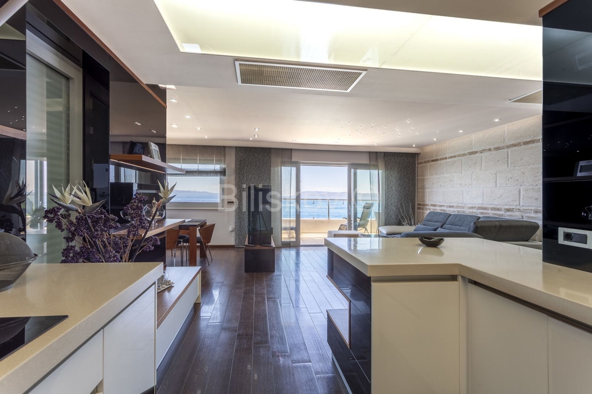 Apartment Zu verkaufen - SPLITSKO-DALMATINSKA TUČEPI