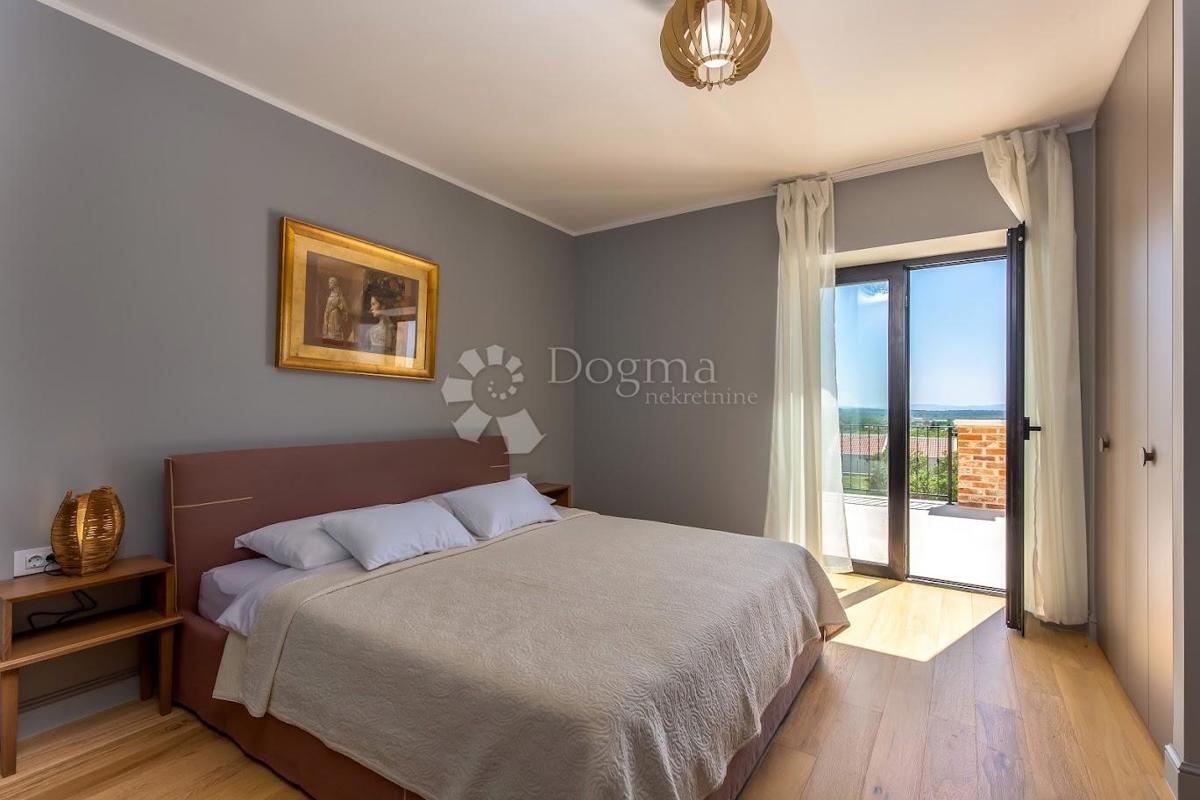 House For sale - ZADARSKA POLIČNIK