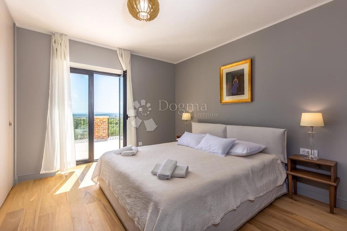 House For sale - ZADARSKA POLIČNIK
