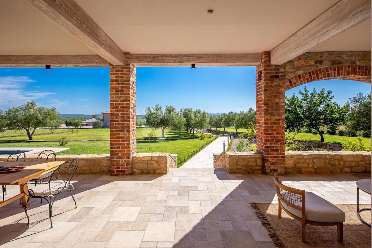 House For sale - ZADARSKA POLIČNIK