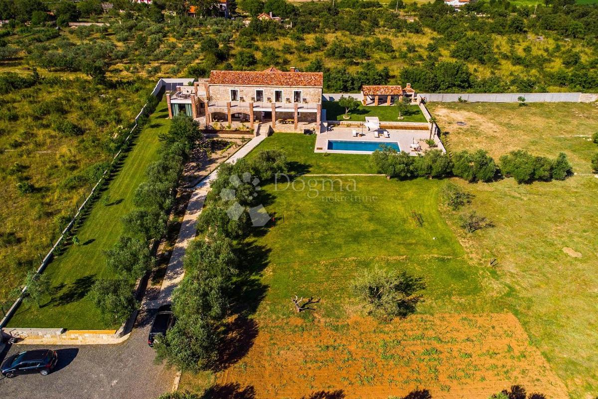 House For sale - ZADARSKA POLIČNIK