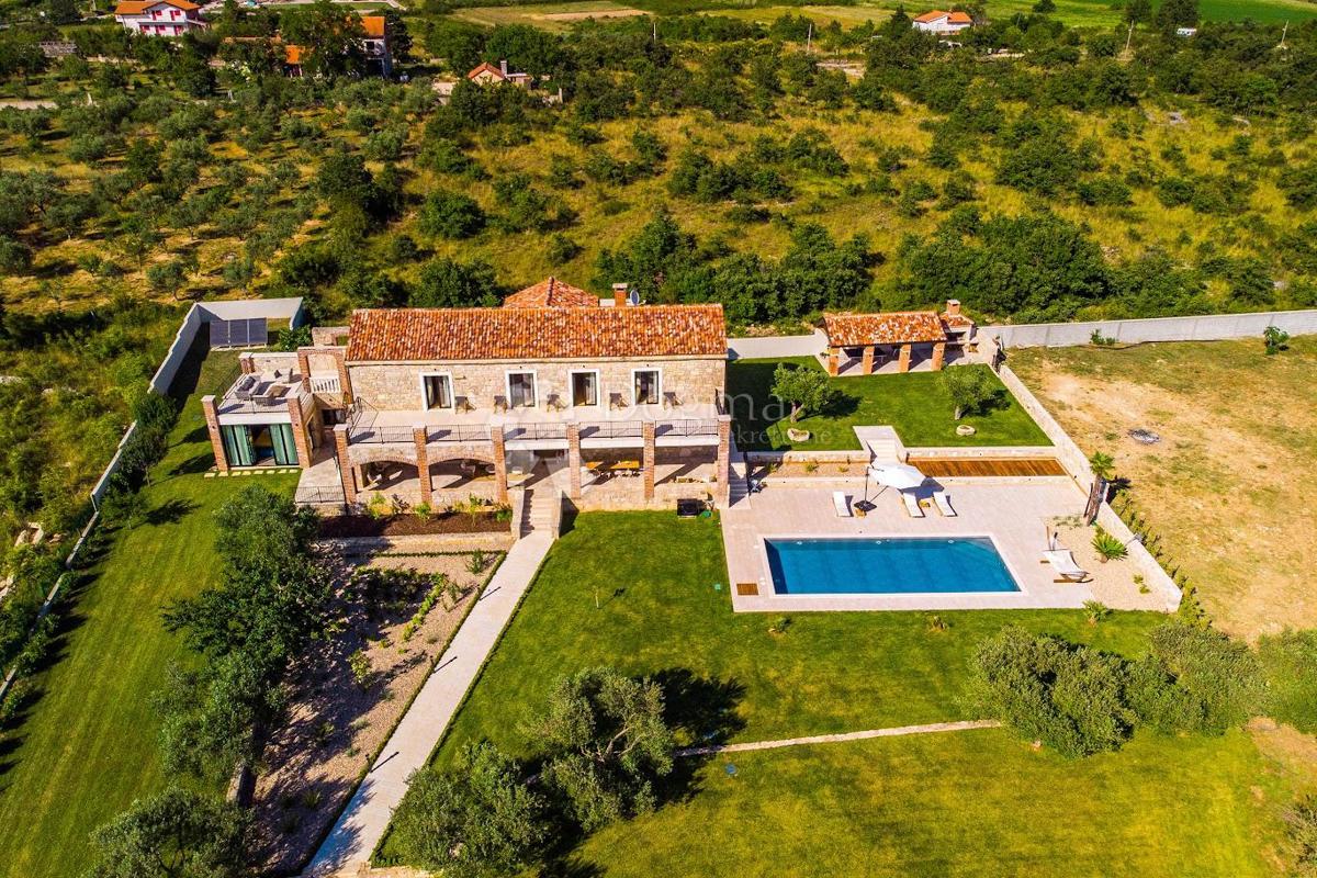 House For sale - ZADARSKA POLIČNIK