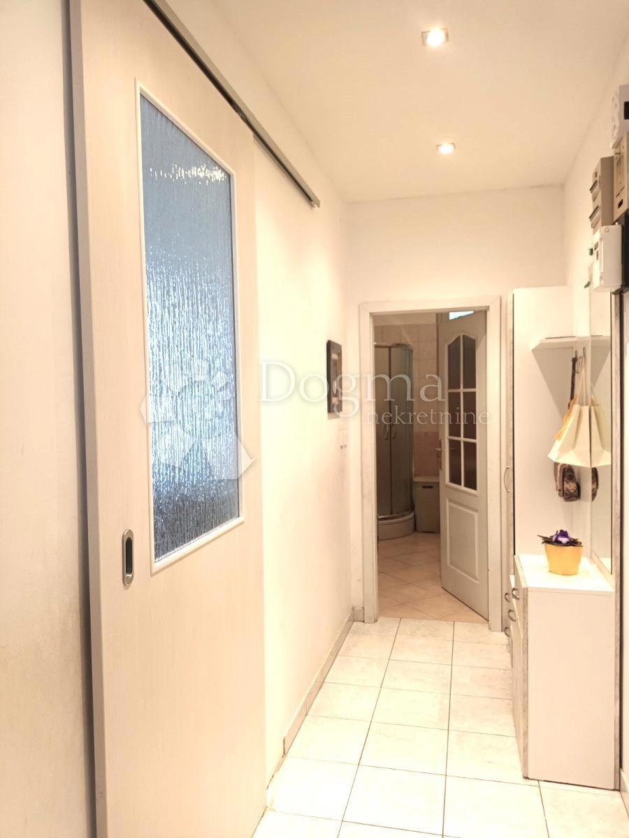 Apartma Za najem - PRIMORSKO-GORANSKA RIJEKA