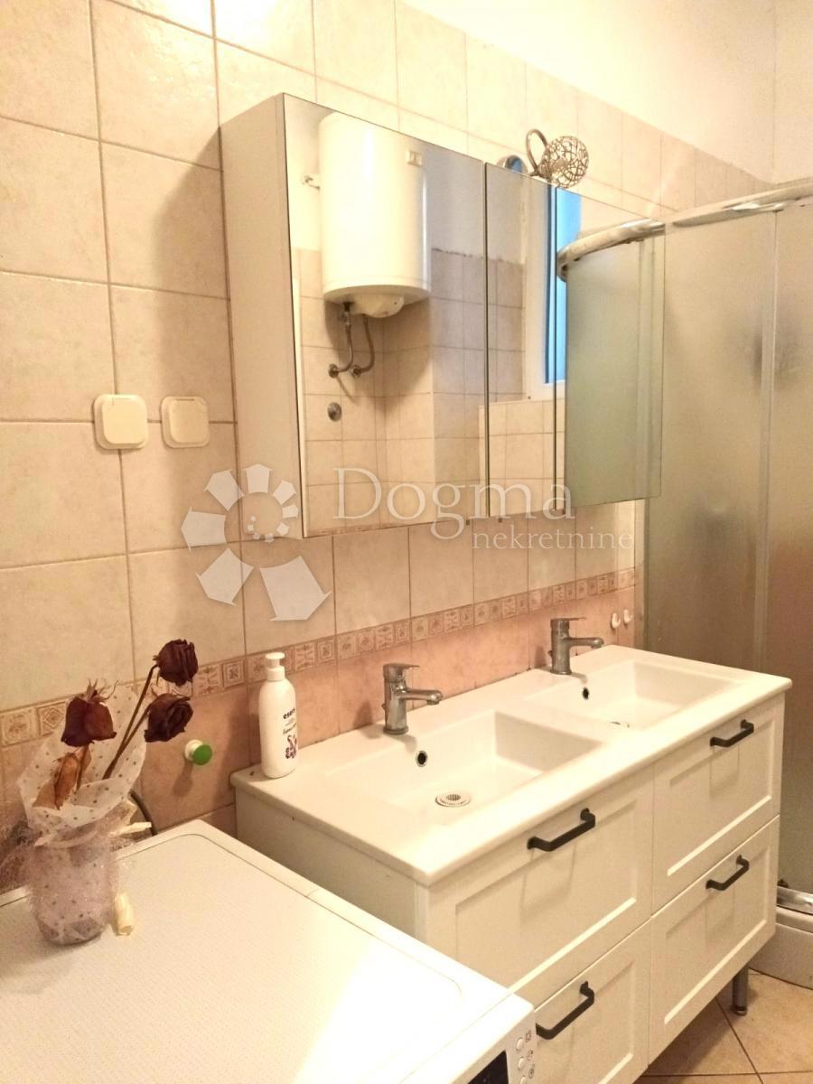 Apartma Za najem - PRIMORSKO-GORANSKA RIJEKA
