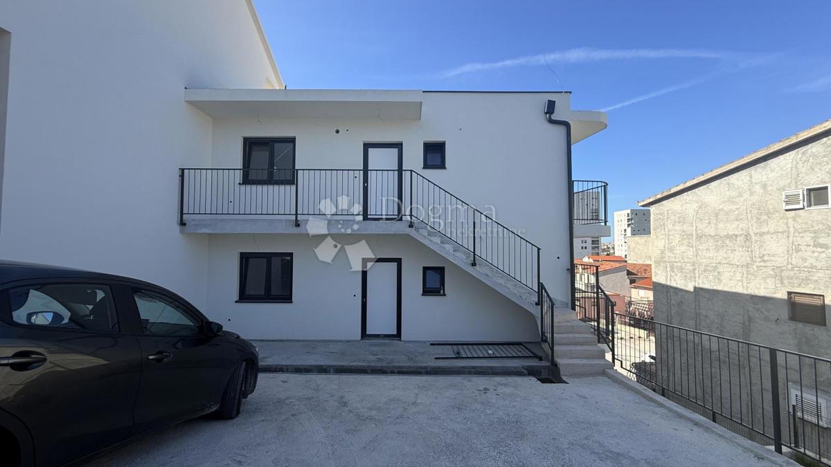 Dom Na sprzedaż - Splitsko-dalmatinska Split - foto 2/5