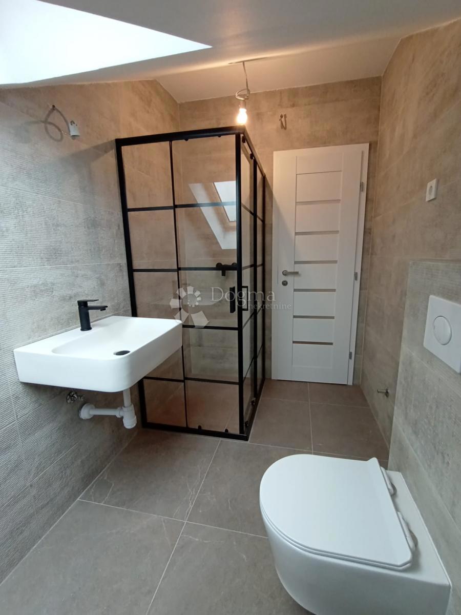 Appartement À vendre - SPLITSKO-DALMATINSKA SPLIT