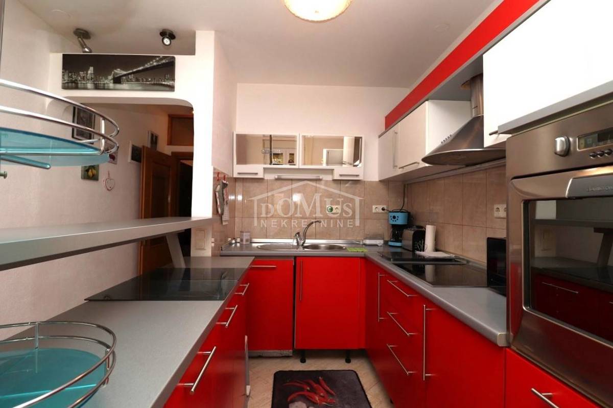 Appartement À vendre - ŠIBENSKO-KNINSKA ŠIBENIK