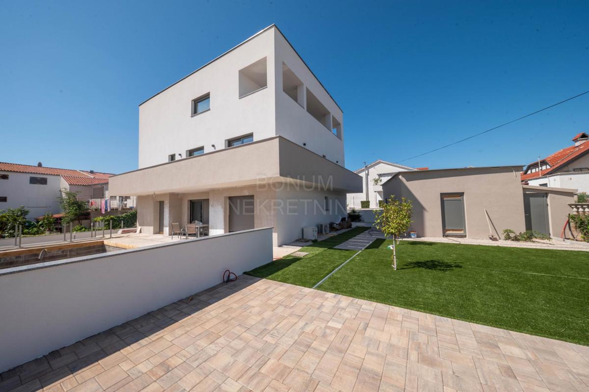 Appartement À vendre - šibensko-kninska Vodice - foto 1/13