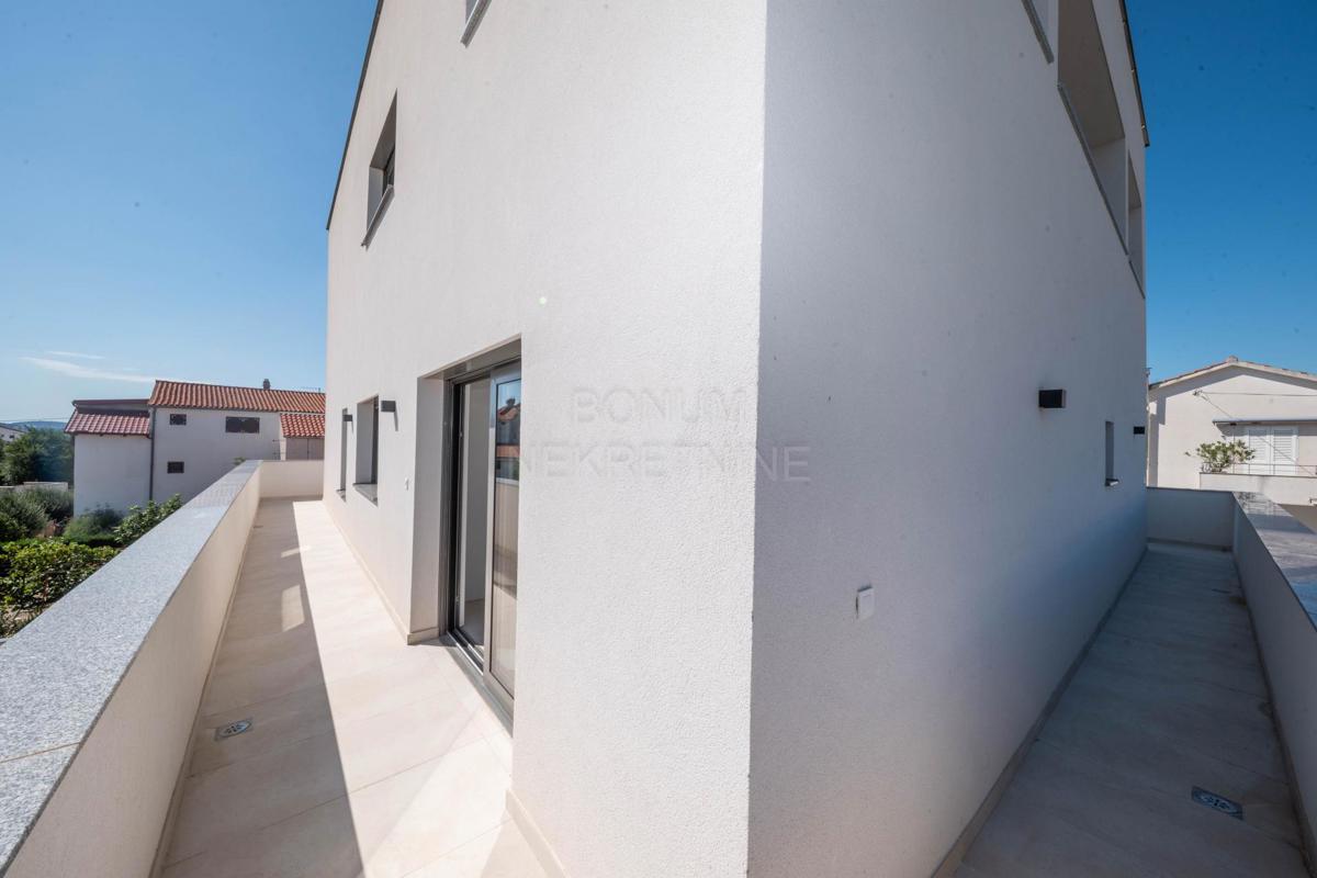 Appartement À vendre - šibensko-kninska Vodice - foto 3/13