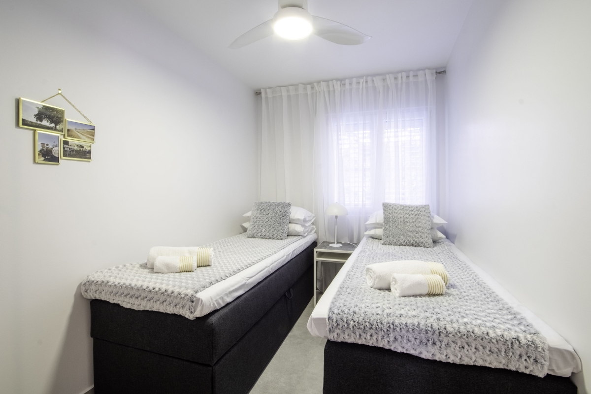 Appartamento In vendita - ŠIBENSKO-KNINSKA ROGOZNICA