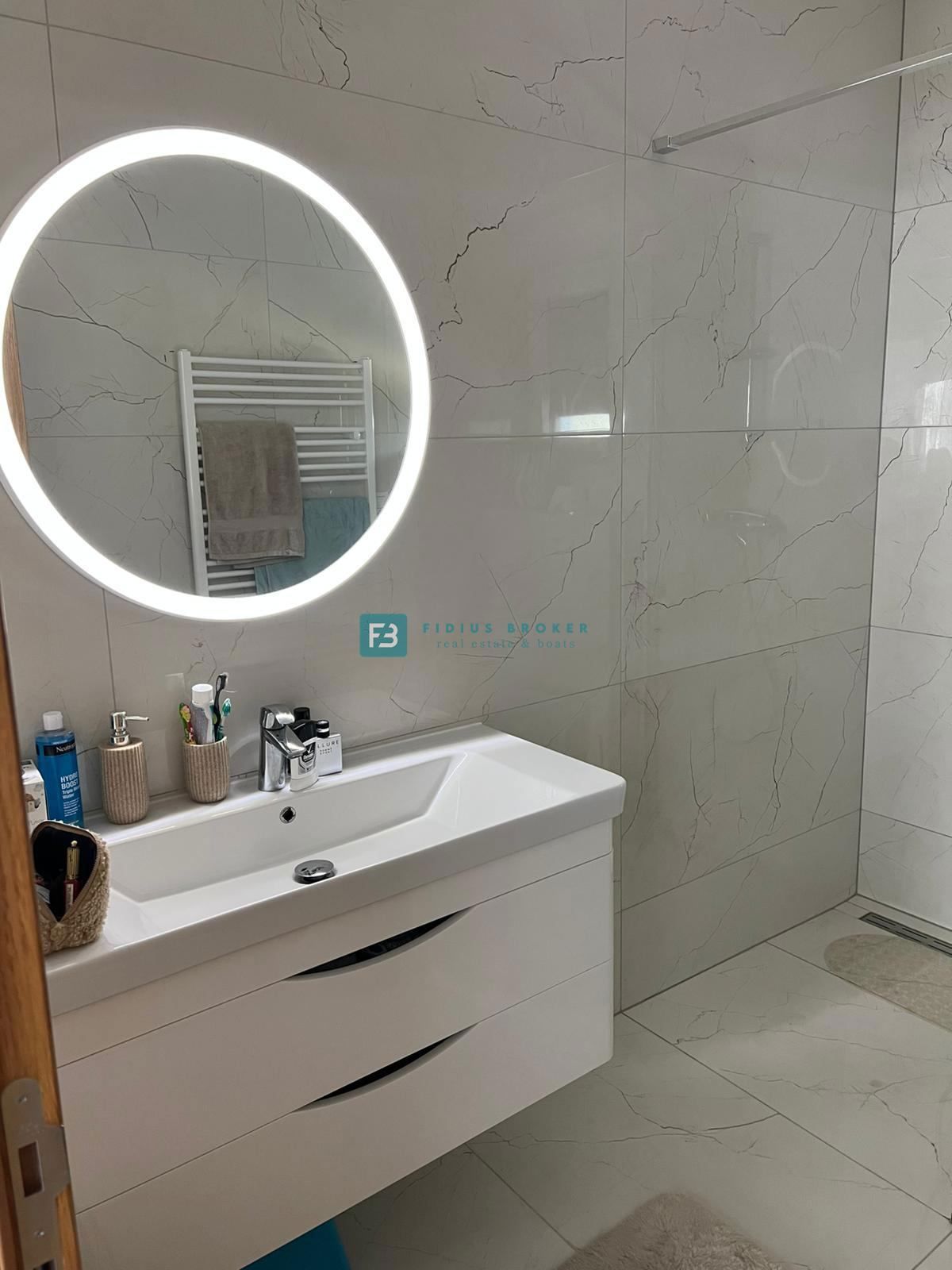 Appartement À vendre - ŠIBENSKO-KNINSKA VODICE