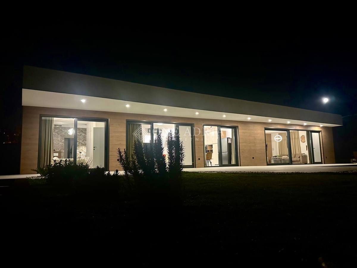 Kuća Na prodaju - ISTARSKA SVETA NEDELJA