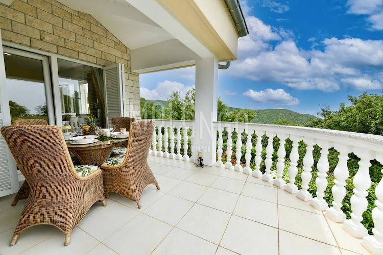 Kuća Na prodaju - PRIMORSKO-GORANSKA VINODOLSKA OPĆINA