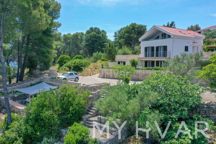Maison à vendre – Jelsa