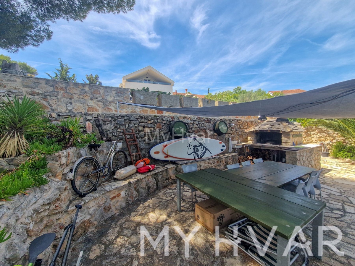 Casa In vendita - SPLITSKO-DALMATINSKA JELSA