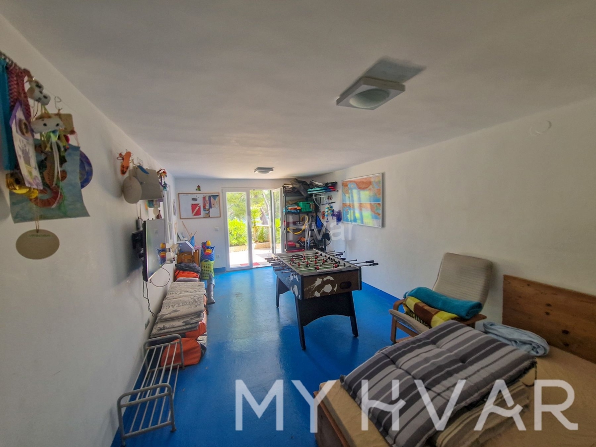 Casa In vendita - SPLITSKO-DALMATINSKA JELSA
