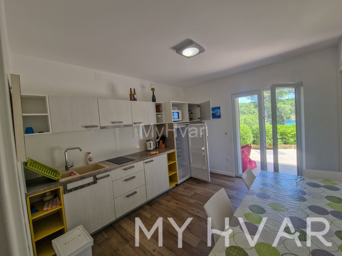 Casa In vendita - SPLITSKO-DALMATINSKA JELSA