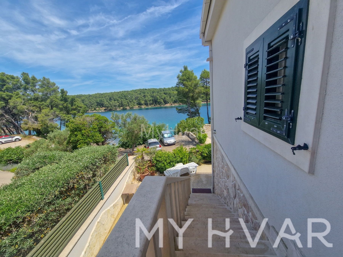Casa In vendita - SPLITSKO-DALMATINSKA JELSA