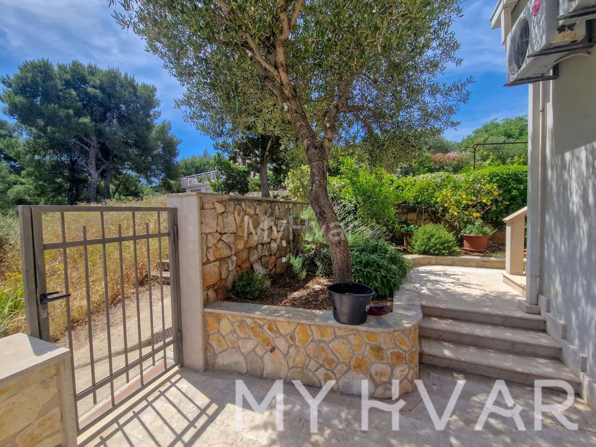 Casa In vendita - SPLITSKO-DALMATINSKA JELSA