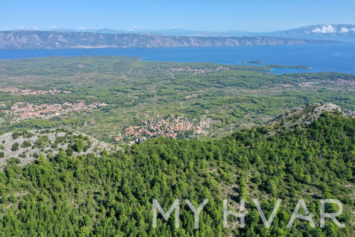 Pozemok Na predaj - SPLITSKO-DALMATINSKA JELSA