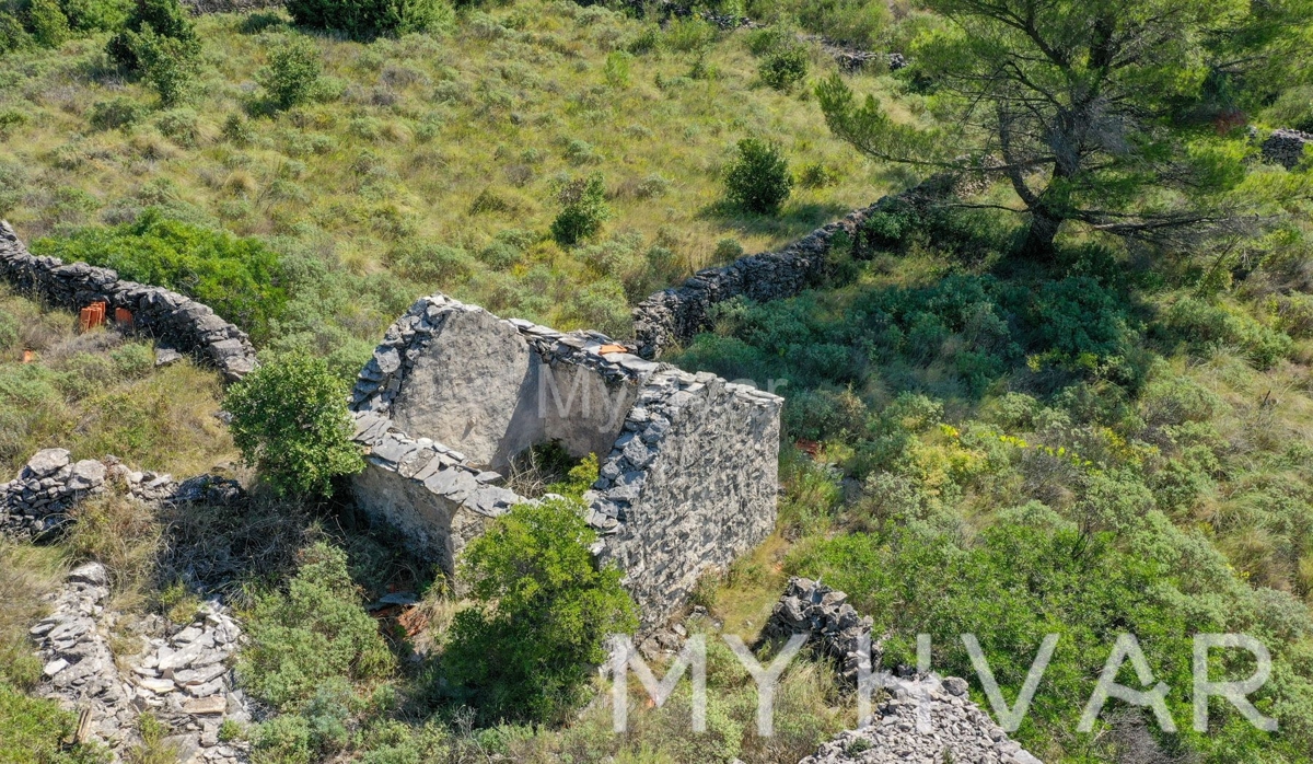 Pozemok Na predaj - SPLITSKO-DALMATINSKA JELSA