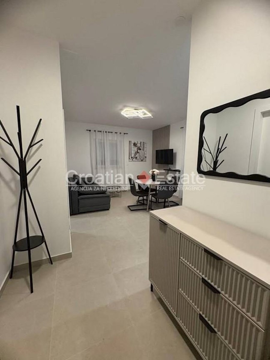 Flat For rent - SPLITSKO-DALMATINSKA SPLIT