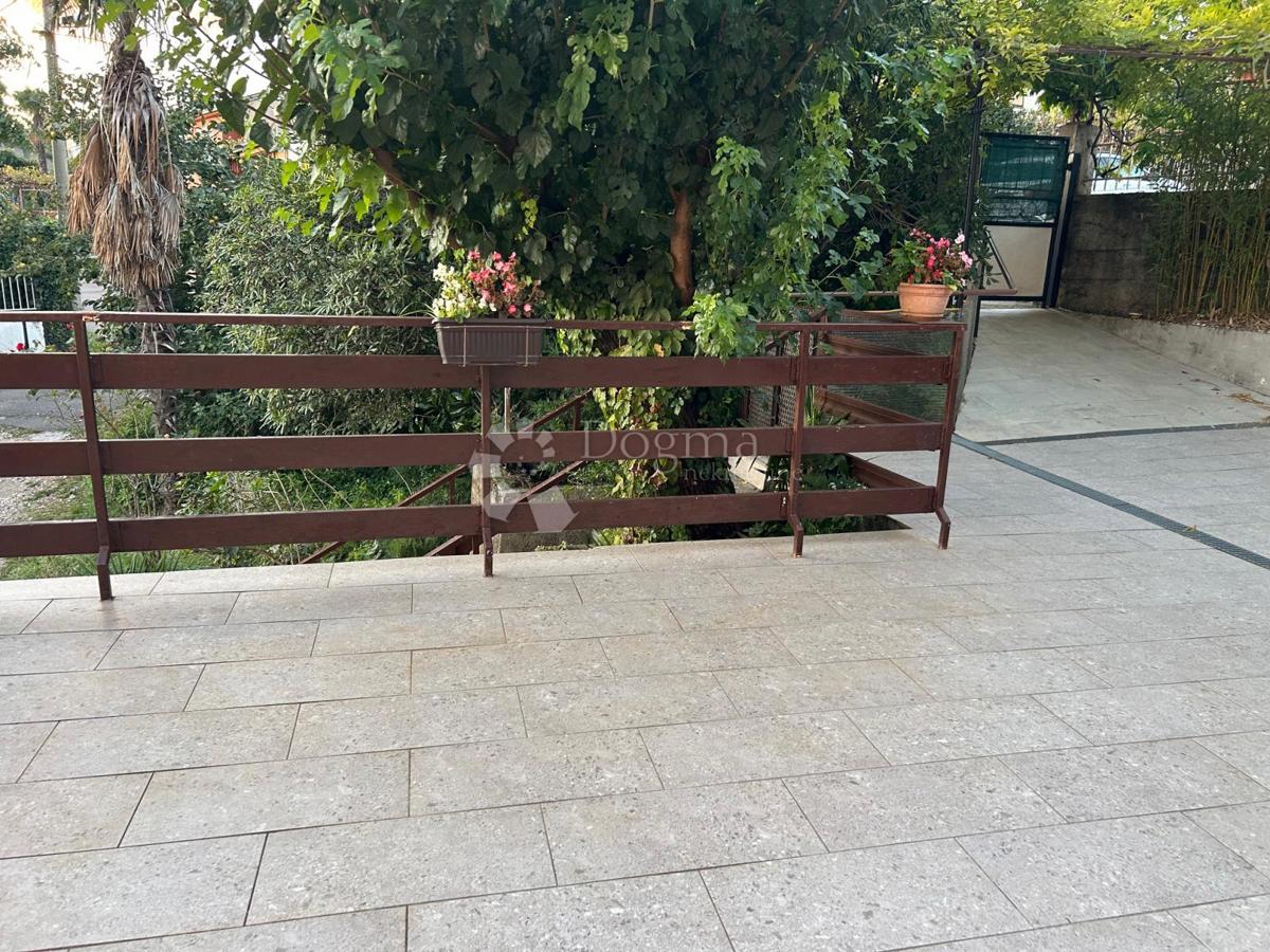 Flat For rent - PRIMORSKO-GORANSKA Rijeka