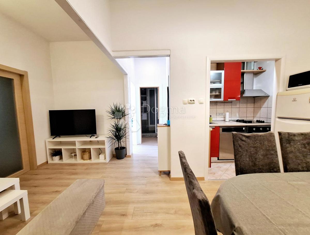 Flat For sale OMIŠ