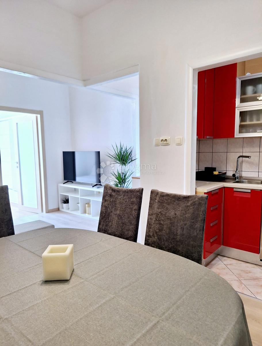 Flat For sale - SPLITSKO-DALMATINSKA OMIŠ