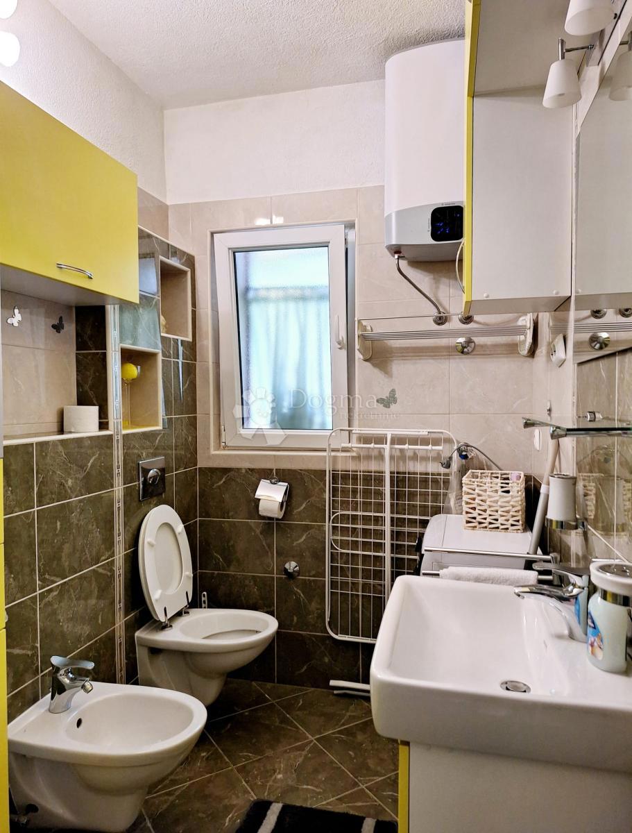 Flat For sale - SPLITSKO-DALMATINSKA OMIŠ