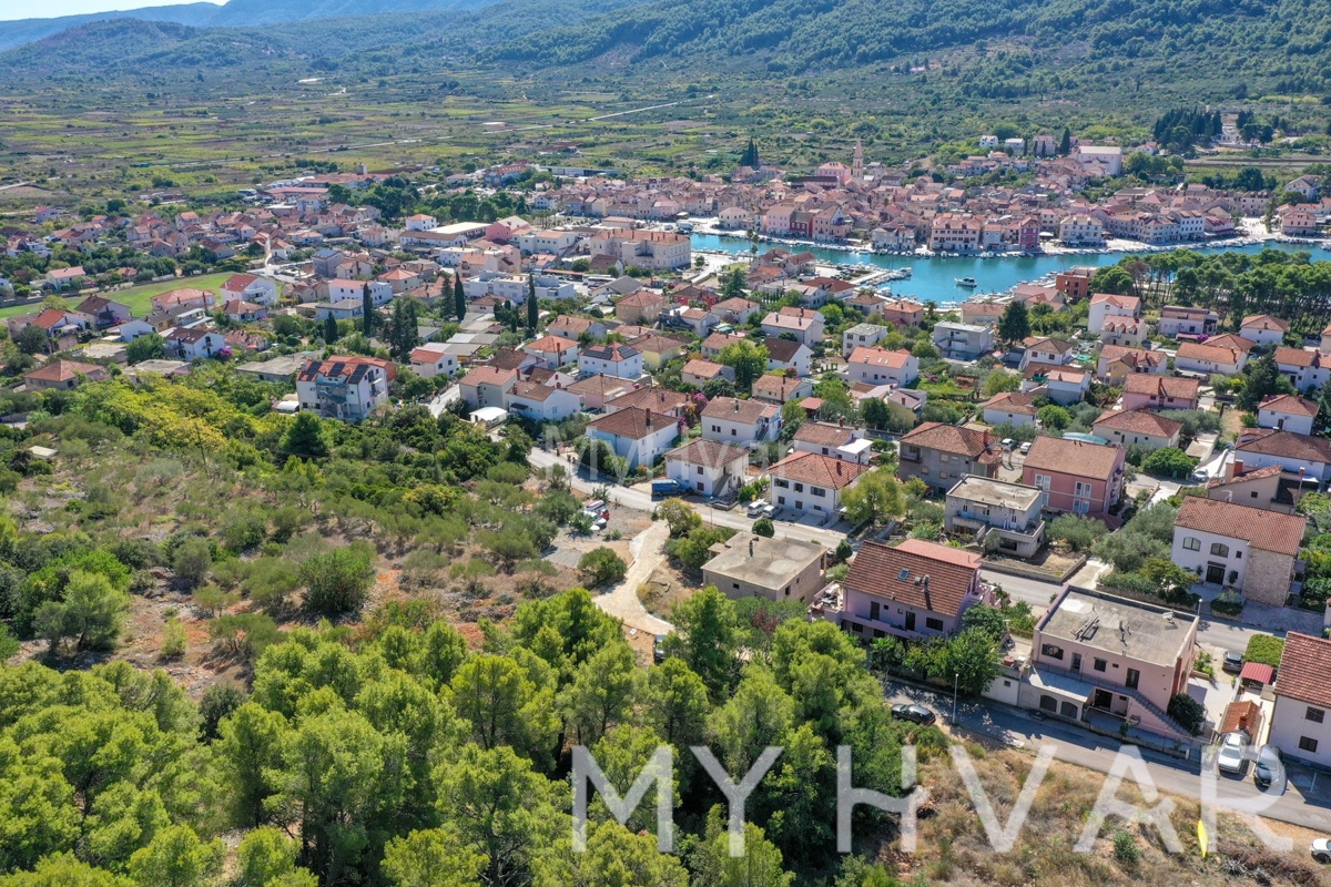 Parcela Na predaj - SPLITSKO-DALMATINSKA STARI GRAD