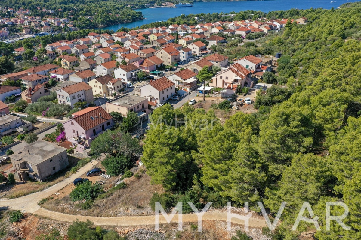 Parcela Na predaj - SPLITSKO-DALMATINSKA STARI GRAD