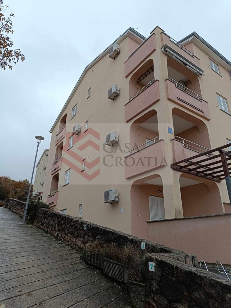 Stan Na prodaju - PRIMORSKO-GORANSKA CRIKVENICA