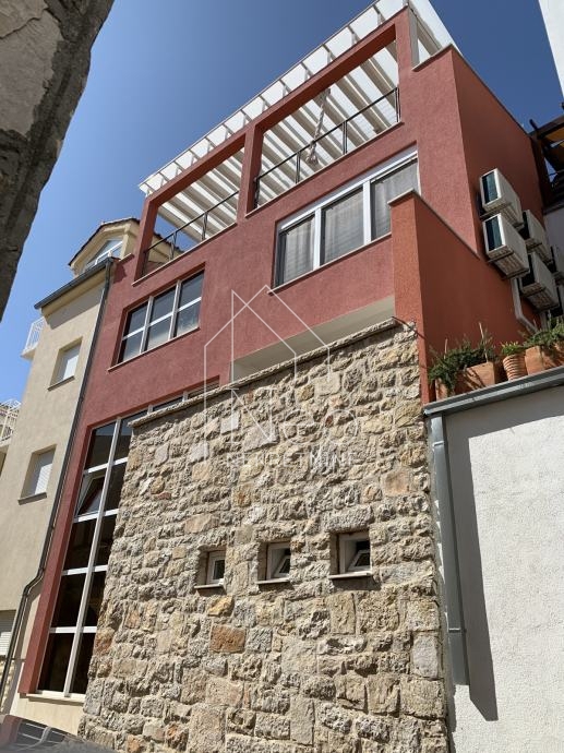 Dom Na sprzedaż - šibensko-kninska Vodice - foto 1/15