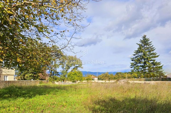 Działka na sprzedaż 660 m² – Krk
