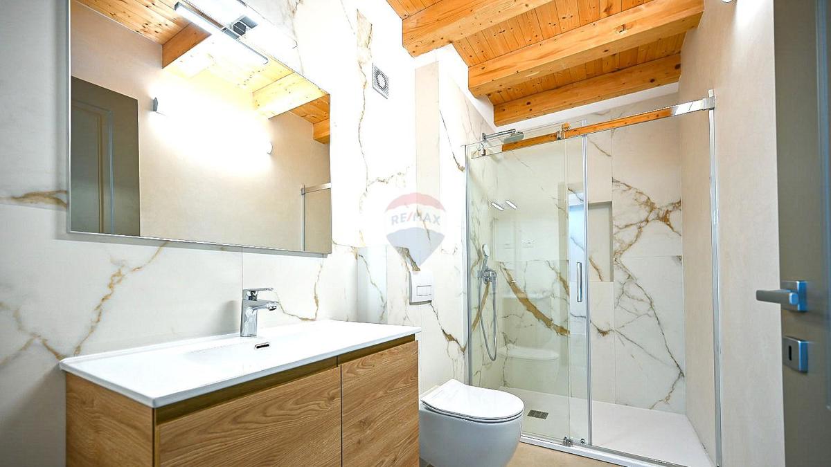 House For sale - ISTARSKA NOVIGRAD