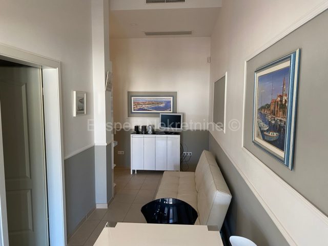 Flat for rent – Trogir