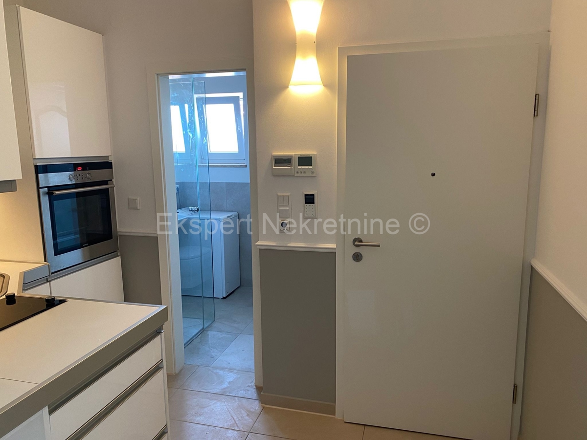Appartement À louer - SPLITSKO-DALMATINSKA TROGIR