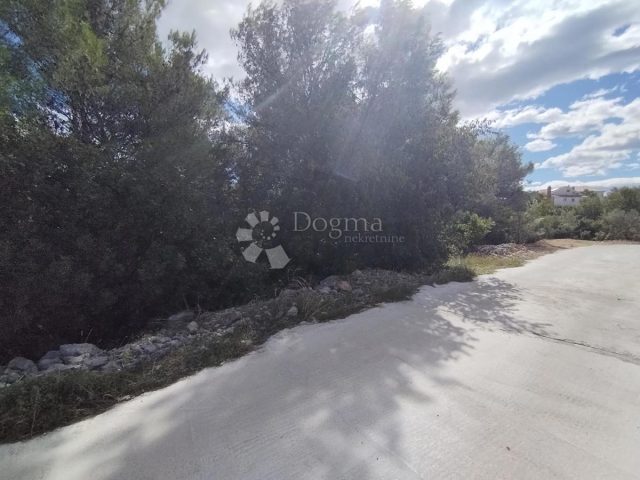 Terreno in vendita 3976 m² – Šibenik