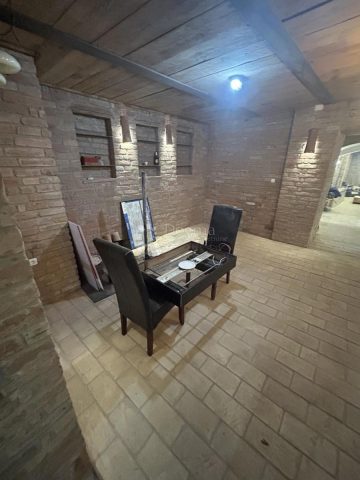 Komerčné na prenájom 140 m² – Osijek