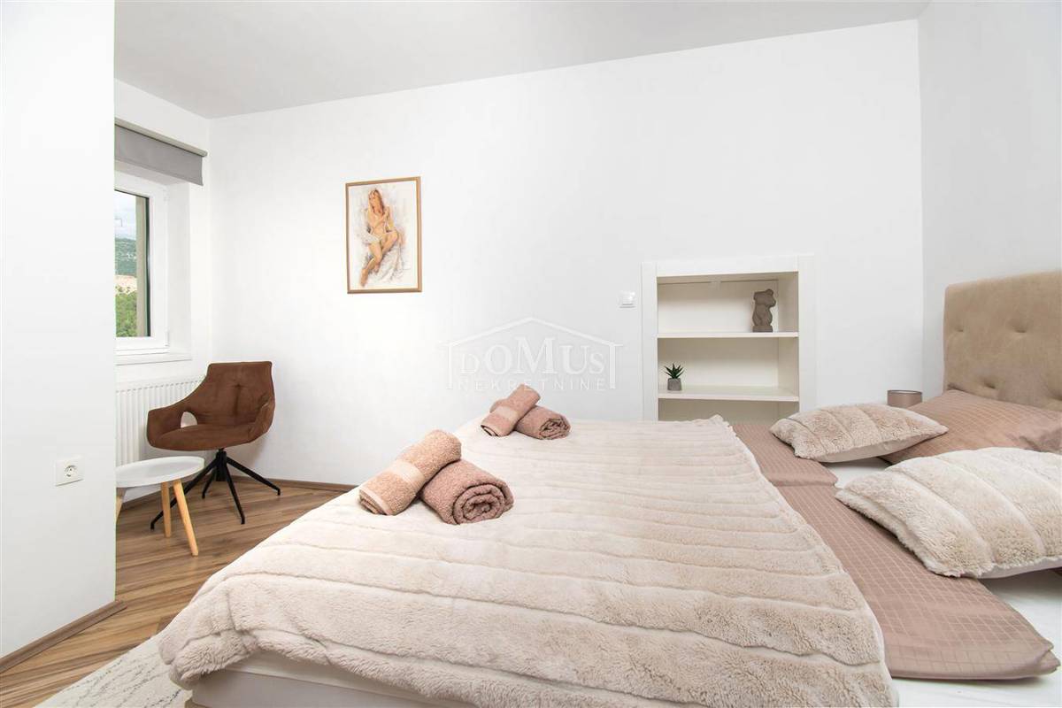 Haus Zu verkaufen - ŠIBENSKO-KNINSKA ŠIBENIK