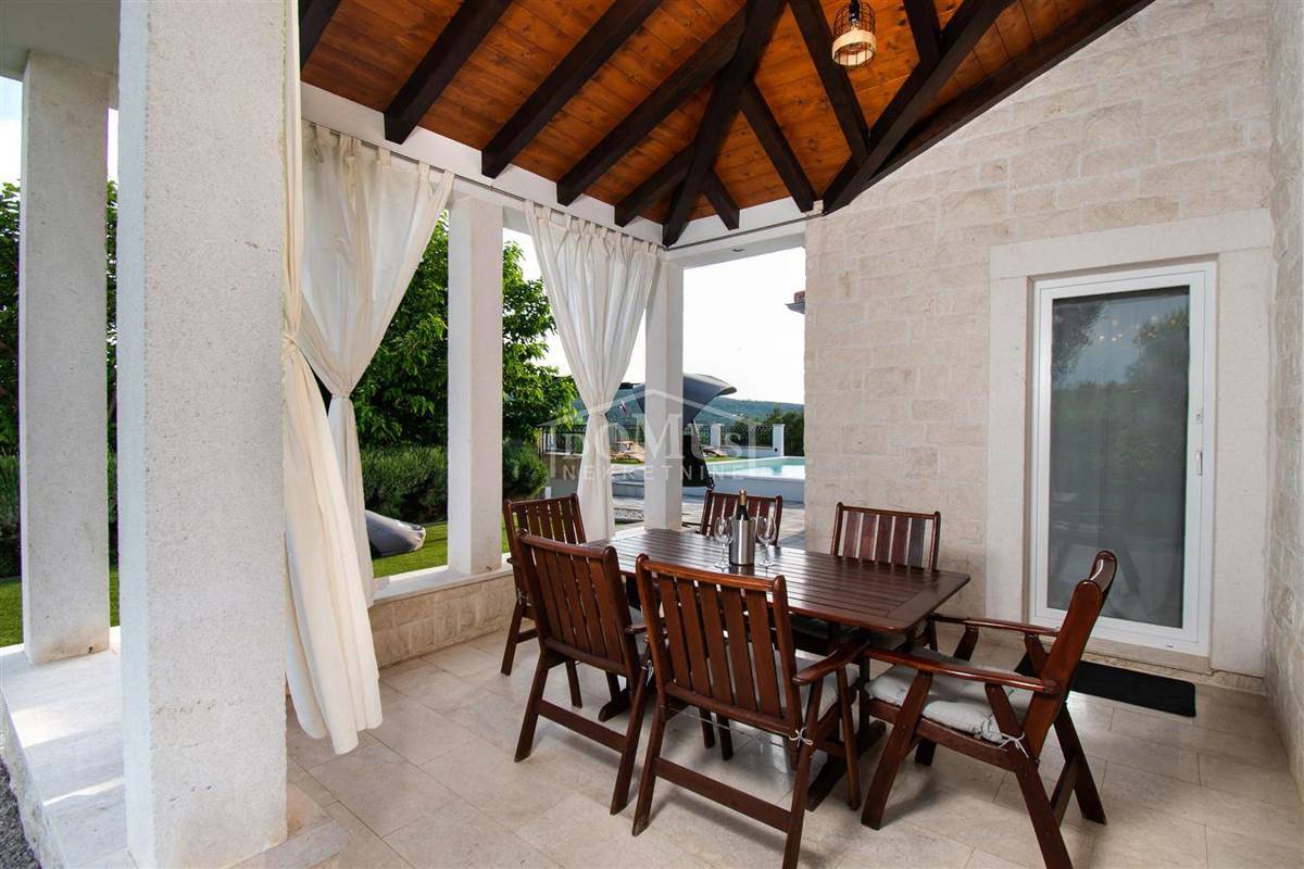Haus Zu verkaufen - ŠIBENSKO-KNINSKA ŠIBENIK
